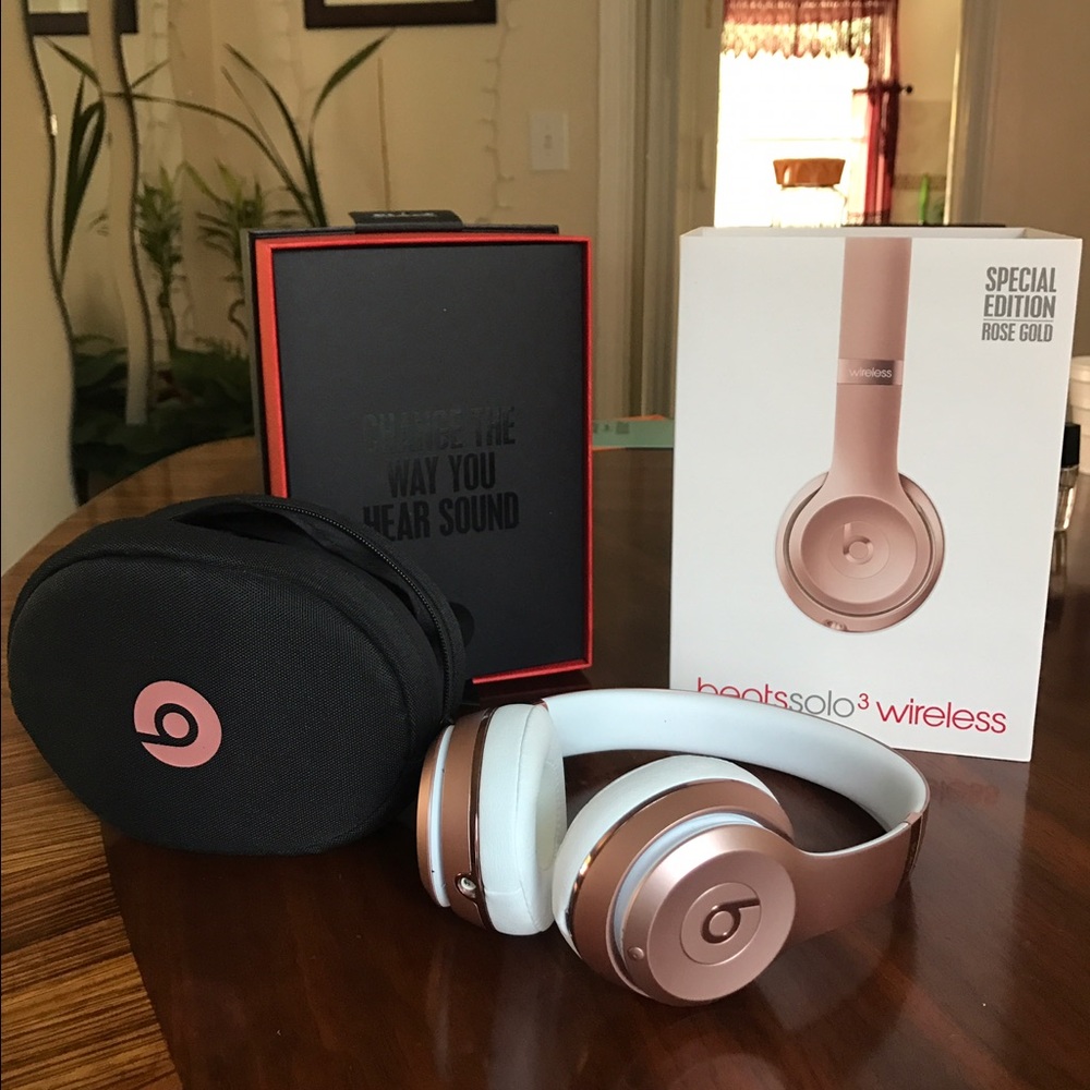 SPECIAL EDITION Beats Solo3 Wireless - Rose Gold
